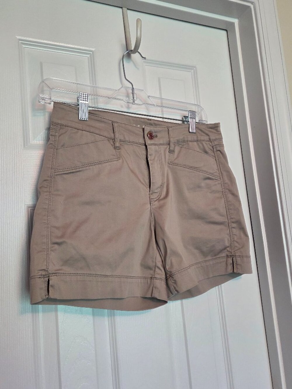 WHBM Sateen Shorts in Khaki, Size 0